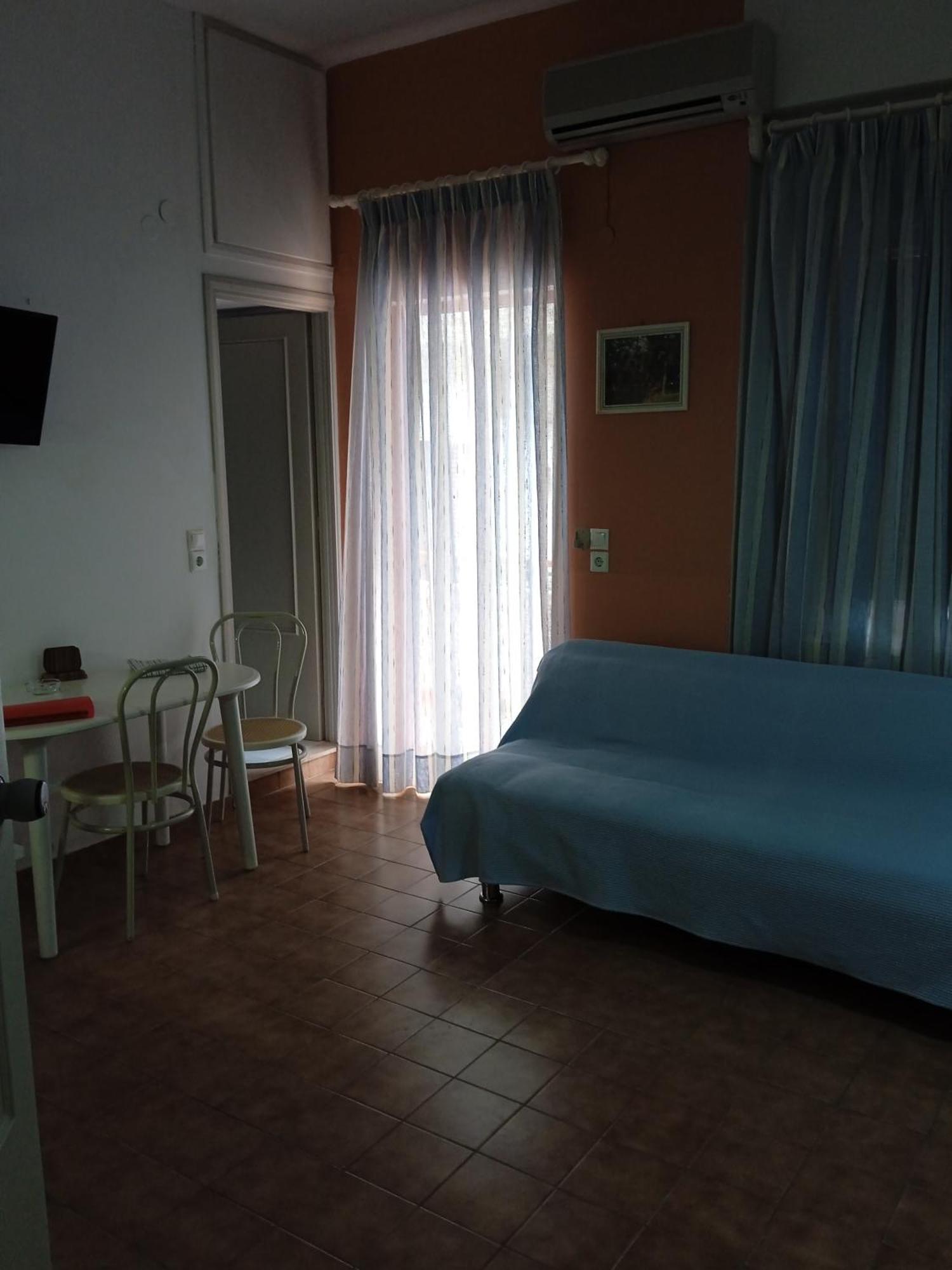 Ilona Apartments Chania Kato Daratso Rum bild