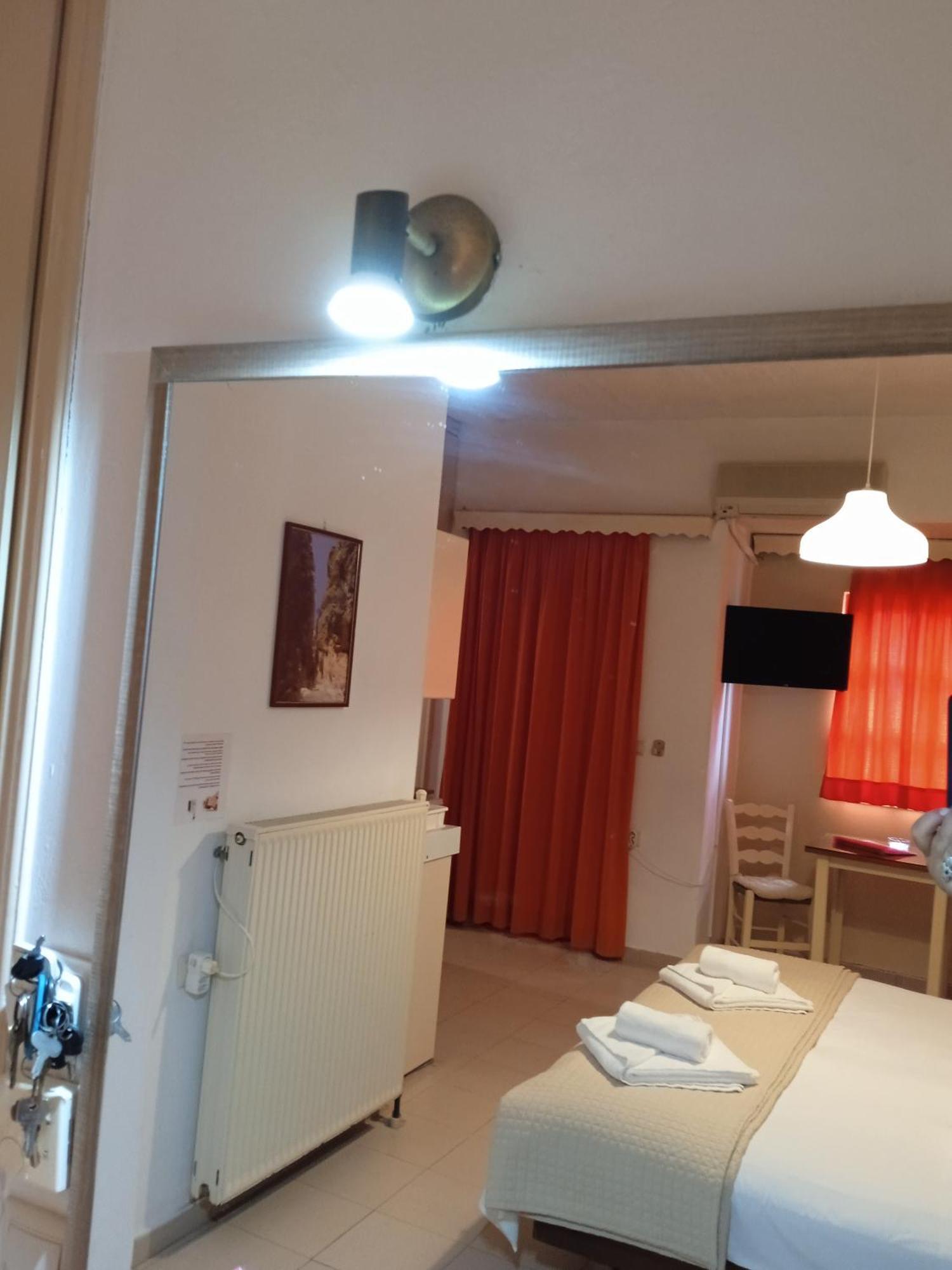 Ilona Apartments Chania Kato Daratso Rum bild