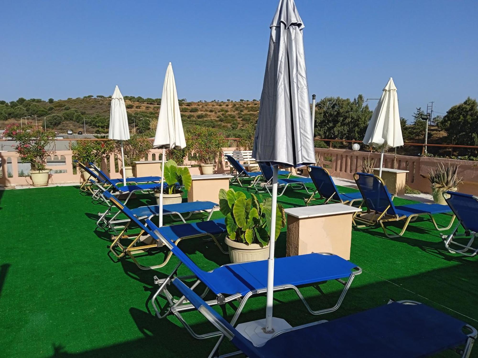 Ilona Apartments Chania Kato Daratso Rum bild